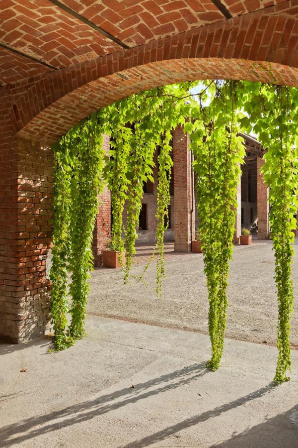 Marchesi Incisa Winery Lodge Rocchetta Tanaro Bagian luar foto